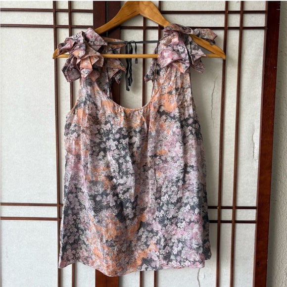 Banana Republic Tops - Banana Republic Matte Silk Floral Sleeveless Top with Bow- Fringe Details